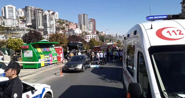Ankara’da kontrolden çıkan özel halk otobüsü durağa girdi, 3 kişi hayatını kaybetti