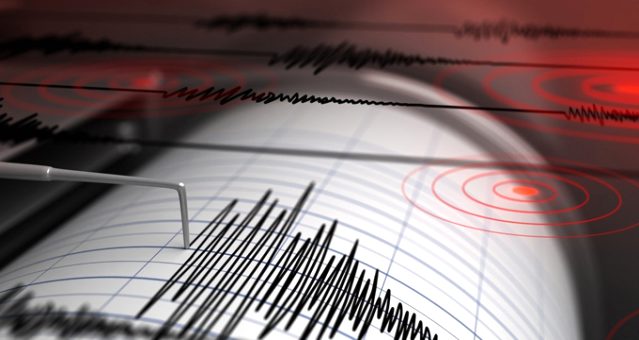 Endonezya’da 6.9 büyüklüğünde deprem