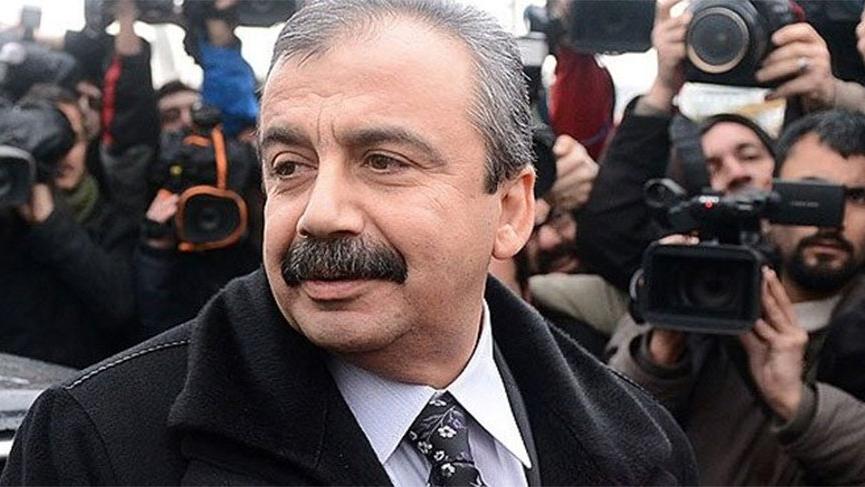 Sırrı Süreyya Önder: Demirtaş demokratik Kürt siyasetinde liderlik, öncülük hüviyeti kazanabilen az sayıda arkadaşımızdan biri!
