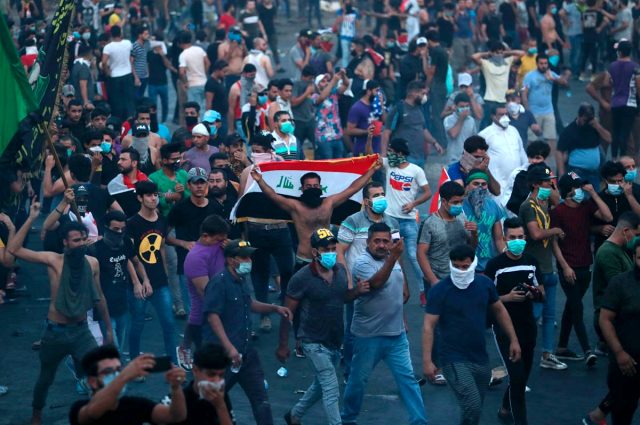Irak’ta göstericilere sert müdahale devam ediyor
