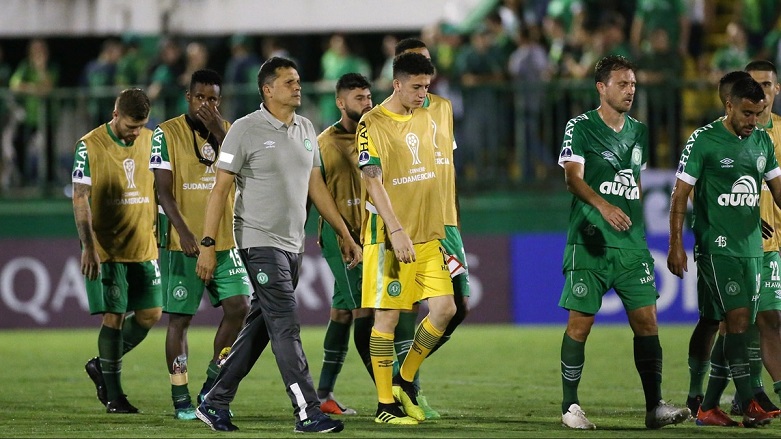 Uçak kazasında birçok futbolcusunu kaybeden Chapecoense, küme düştü!