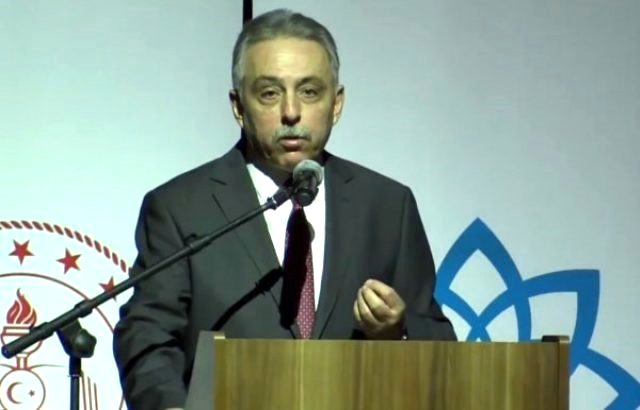 Birader sen öğretmen misin sözleriyle gündem olan Konya Valisi sözlerine açıklık getirdi: Azar yok, fırça yok!