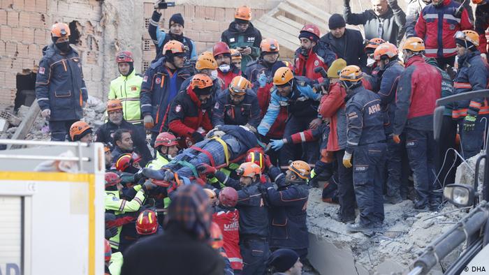 Dünyadan Elazığ depremi için dayanışma ve taziye mesajları!