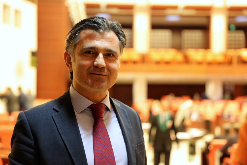 HDP eski Diyarbakır Milletvekili Ziya Pir: Bir gün mutlaka barış masasına oturulacak!