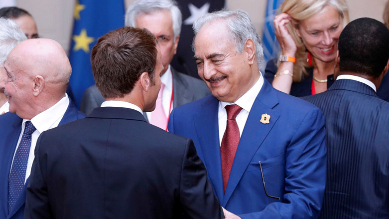 Macron’dan Hafter’e davet!