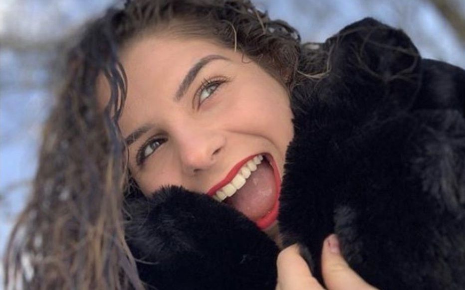 Coronavirüsün Fransa’daki en genç kurbanı 16 yaşındaki Julie!