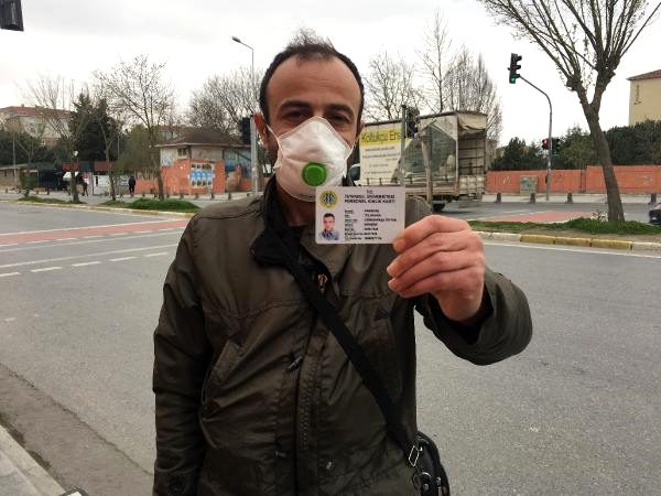 Sağlık çalışanlarına ücretsiz toplu taşıma hakkını kullanırken ‘Erkekten hemşire mi olur?’ denilerek otobüsten atıldı!