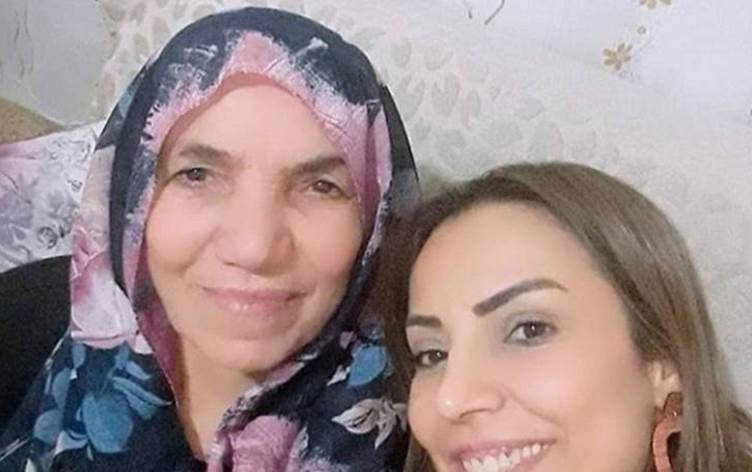 Koronavirüs tedavisinin ardından eve gönderilen kadın hayatını kaybetti