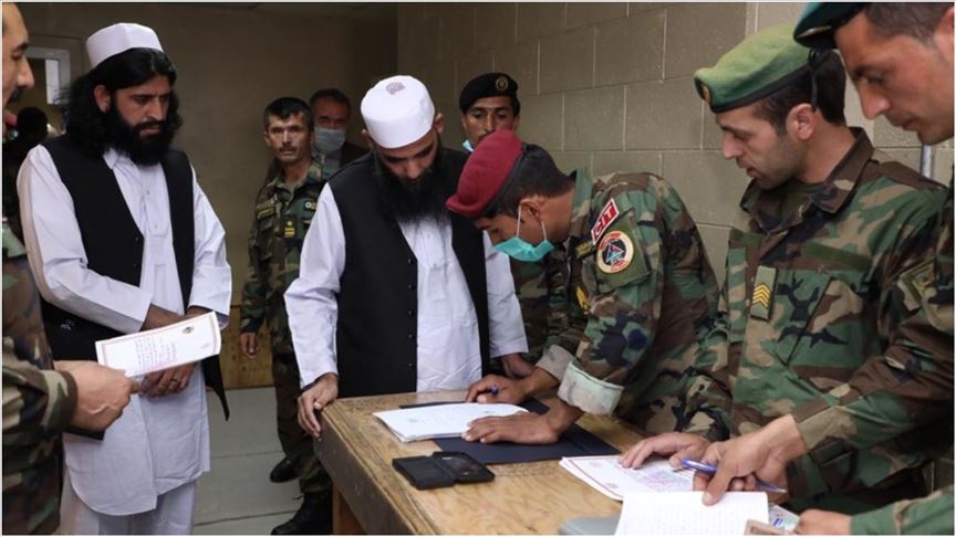 Afganistan’da 100 Taliban mahkumu serbest bırakıldı