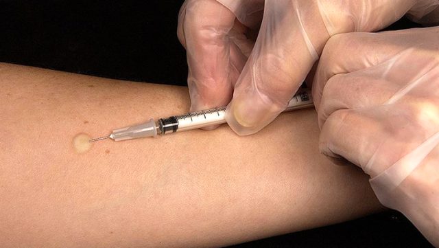 ABD’de insanlar üzerinde denenen koronavirüs aşılarının ilk sonuçları başarılı