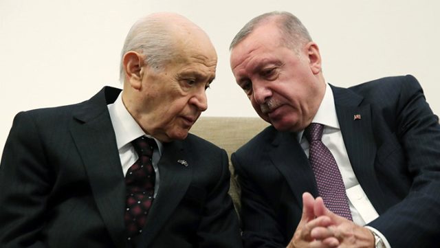 DEVA Partisi ve Gelecek Partisi’nin seçime girmesini engellemeye yönelik MHP’nin 2, AK Parti’nin 4 önerisi var