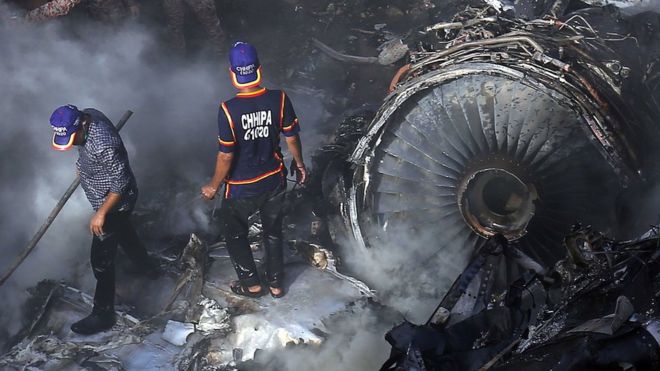 Pakistan’da uçak kazası: Ölü sayısı 97’ye yükseldi