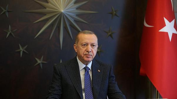 Deniz Zeyrek: Erdoğan, Anadolu Ajansı’nın Albayrak’ın istifa haberini yapmasına karşı çıkmış