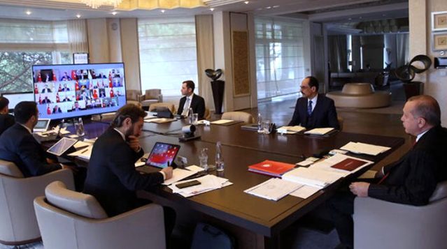 Kabine, uzun zaman sonra yüz yüze toplanacak! Sokağa çıkma kısıtlamaları için yeni formül geliyor