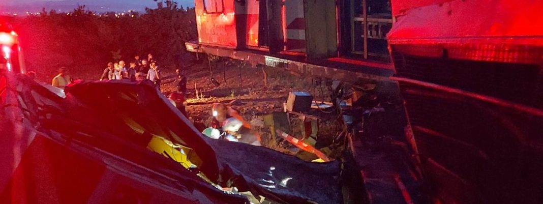 Malatya’da iki tren çarpıştı: Ölen ve yaralananlar var