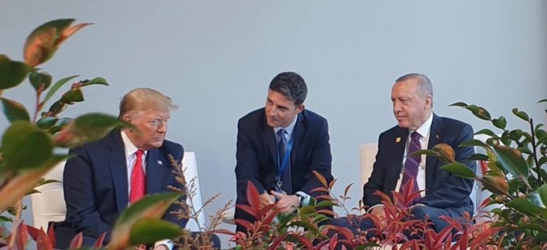 ‘Trump sık sık Erdoğan’ı arayarak kendinden önceki başkanları çekiştirdi’