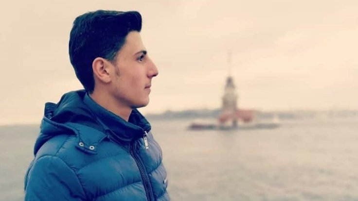 Hakaret edilen kadını savunan genç öldürüldü