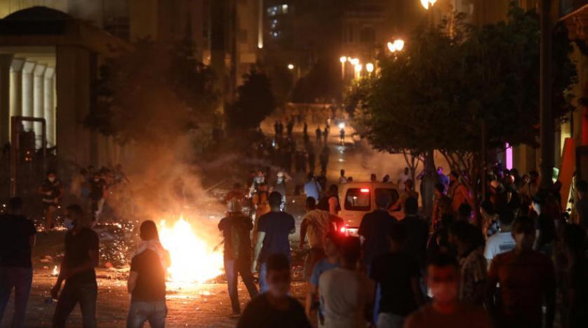 Beyrut’ta şok yerini öfkeye bıraktı: Halk sokağa döküldü