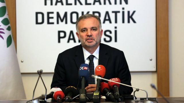 Ayhan Bilgen: HDP’nin seçime girmesini engelleyecek yasal düzenlemeler için zemin oluşturuluyor