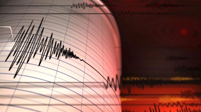 İzmir’de 4,5 büyüklüğünde deprem meydana geldi