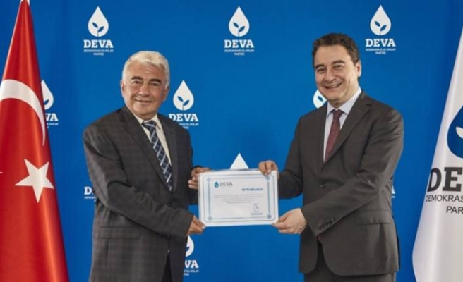 DEVA Partisi İzmir İl Başkanı ve yöneticileri görevden alındı