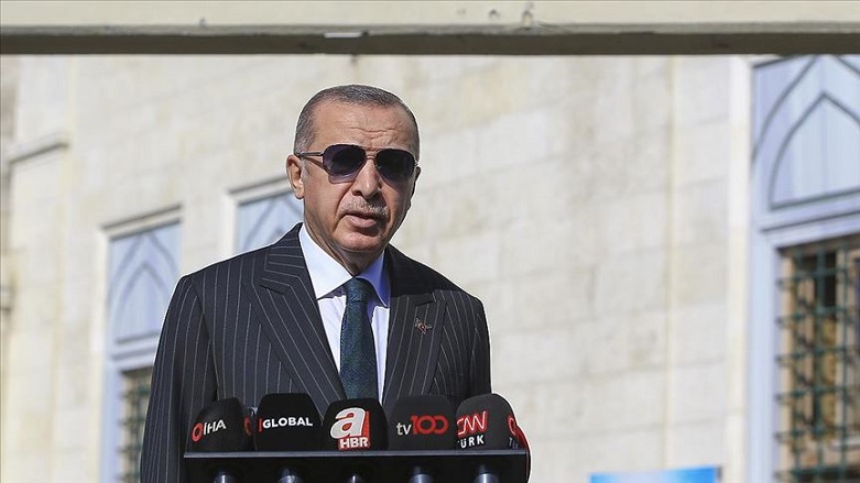 Erdoğan: S-400 testleri yapılıyor, ABD’nin yaklaşımı bizi bağlamaz