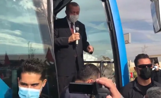 Erdoğan’dan ‘Eve ekmek götüremiyoruz’ diyen esnafa: Al bu keyif çayını iç