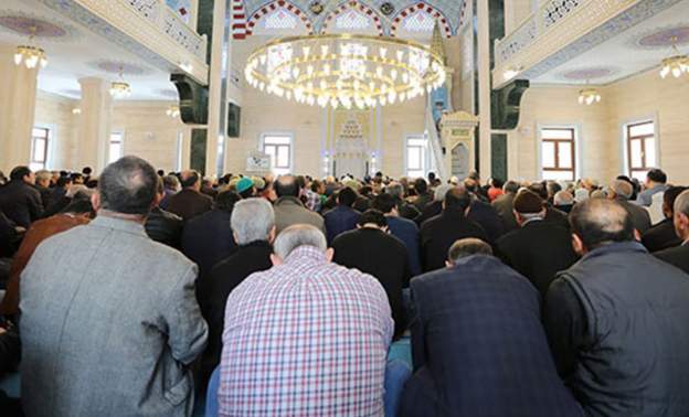 İçişleri Bakanlığı: 65 yaş üzeri ve 20 yaş altı Cuma namazına gidebilecek