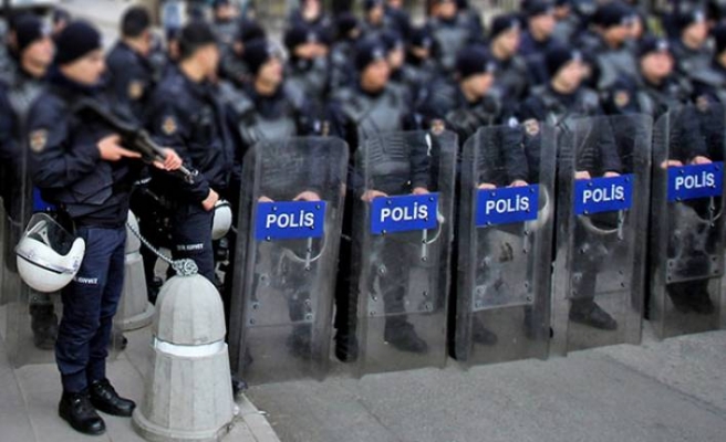 Boğaziçi Üniversitesi protestoları: Kampüs girişleri kısıtlandı, akademisyenler içeri alınmadı