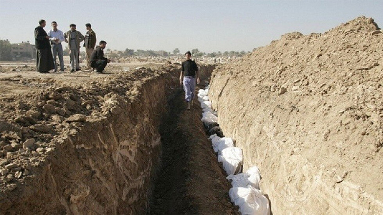 Irak’ta IŞİD tarafından öldürülen 400 kişiye ait toplu mezar bulundu!
