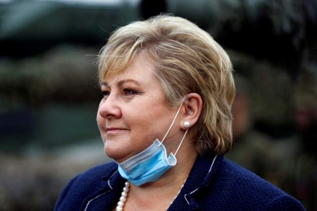 Norveç Başbakanı Solberg’e Covid-19 kurallarını ihlal ettiği gerekçesiyle para cezası kesildi