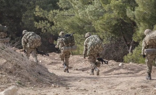 TSK ile PKK arasında çatışma: Bir asker hayatını kaybetti