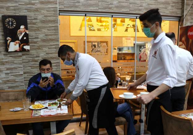 Restoran işletmecileri: Mekanlara girişlerde iki doz aşı zorunlu olsun