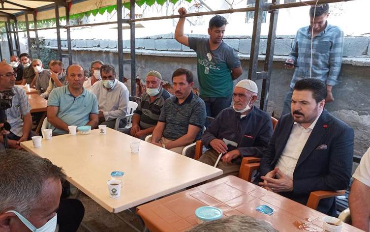 Konya’daki taziye evinde siyaset yapan Savcı Sayan’a tepki