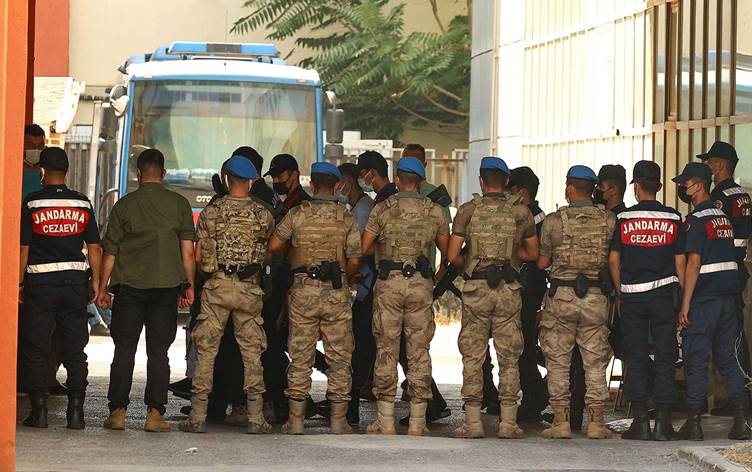 28 Şubat davasında tutuklanan emekli genellerin dosyası yeniden incelenecek