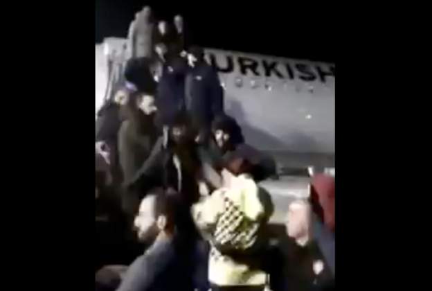 Barbaros Şansal’ın Atatürk Havalimanı’nda darp edilmesi davası: 12 kişi beraat etti, bir kişi adli para cezasına çarptırıldı