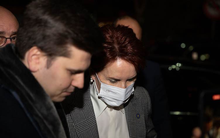 Akşener, Mecliste darp edilen milletvekilini hastanede ziyaret etti