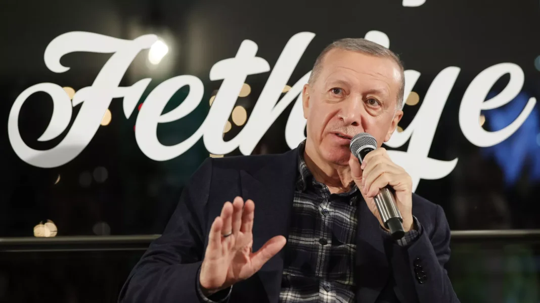 Erdoğan: Bu duruma karşı eğer bir el koymazlarsa İsveç’le münasebetlerimiz çok daha gerilebilir