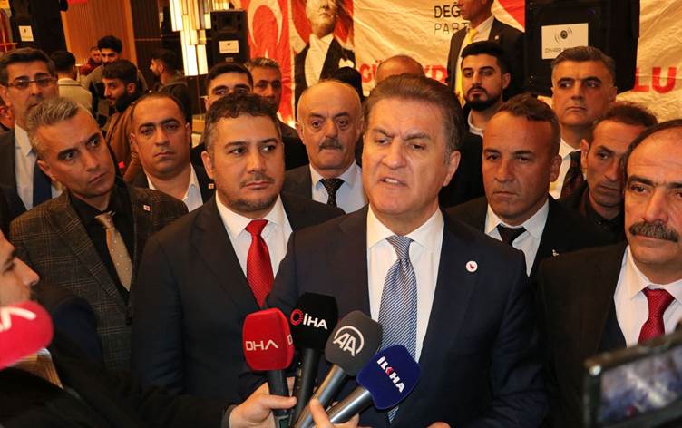 Mustafa Sarıgül: “‘Kürt sorunu yoktur’ demekle mesele hallolmuyor, Kürt vatandaşlarımız, ‘sorun var’ diyorsa sorun vardır”