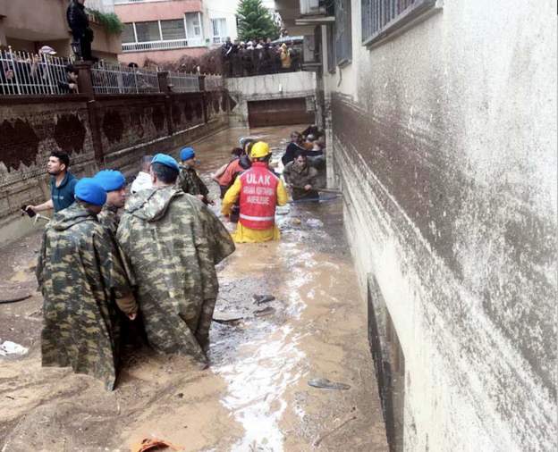 Urfa’daki sel felaketinde ölü sayısı 9’a yükseldi