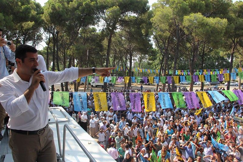 Aktif siyaseti bıraktığını açıklayan Demirtaş: ‘Partime cumhurbaşkanı adaylığına hazır olduğumu belirttim, gerekçe sunulmadan reddedildi’