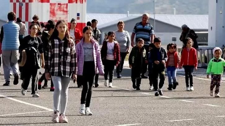 Ermenistan Başbakanı Paşinyan: Dağlık Karabağ’dan 40 bin aileyi ağırlamaya hazırız