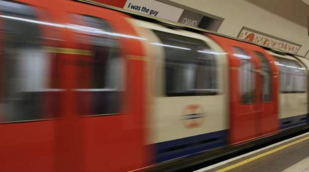 Londra’da Filistin yanlısı slogan atan metro sürücüsü görevden uzaklaştırıldı