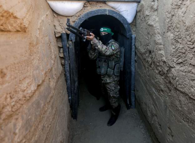 İsrail ordusu, Hamas’ın yeraltında inşa ettiği tünelleri hedef aldığını açıkladı