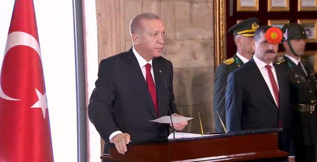Erdoğan, Anıtkabir defterini imzaladı: ’21 yıllık iktidarımız döneminde emanetinize hakkıyla sahip çıkmaya çalıştık’