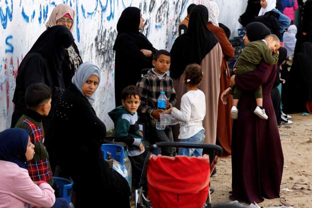 Ateşkesin ikinci gününde Hamas 14 rehineyi, İsrail de 42 Filistinli tutukluyu serbest bırakacak