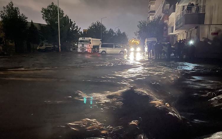 Batman’da 3 çocuk sele kapılarak hayatını kaybetti