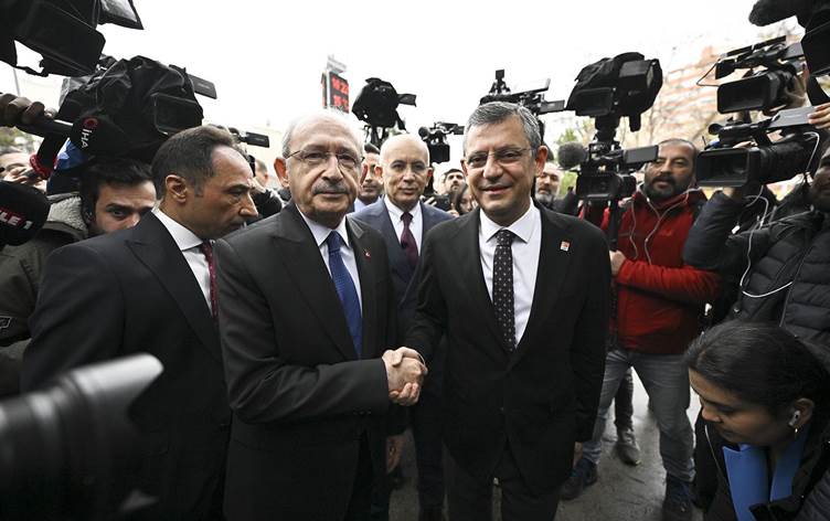 Özgür Özel, Kılıçdaroğlu’nu ziyaret etti