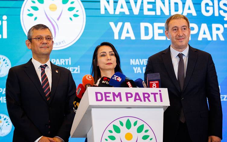 CHP’den DEM Parti’ye ziyaret: Liderlerden siyasi mesajlar