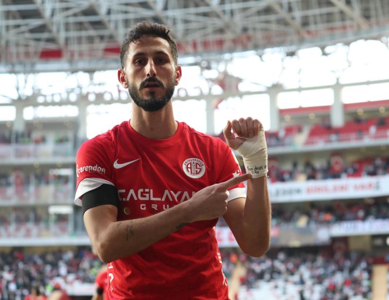 Antalyasporlu futbolcu Sagiv Jehezkel gol sevinci nedeniyle gözaltına alındı